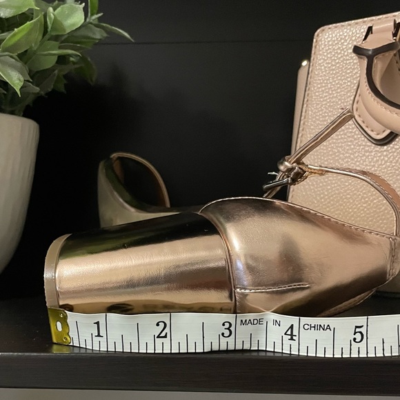 Report Rose Gold Block Heels Size 8 - Picture 11 of 11